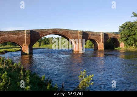 Eden-Brücke, Lazonby, Eden Valley, Cumbria, England, Vereinigtes Königreich, Europa Stockfoto