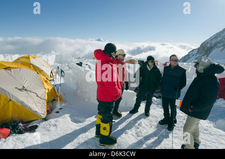 Camp 4, Klettern Expedition auf Mt McKinley 6194m, Denali National Park, Alaska, Vereinigte Staaten von Amerika, USA Stockfoto