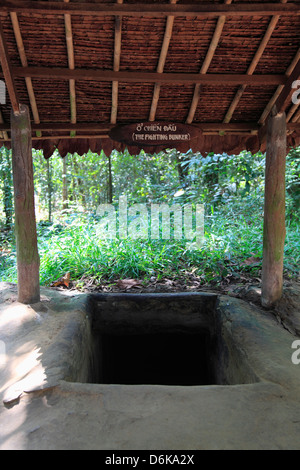 Bunker, Cu Chi Tunnel, Ho-Chi-Minh-Stadt (Saigon), Vietnam, Indochina, Südostasien, Asien Stockfoto