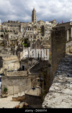 Blick auf den Dom und die Sassi von Matera, von Klippen, Basilikata, Italien, Europa Stockfoto