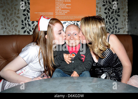 Verne Troyer veranstaltet am Dublin Institute of Technology Studentenschaft Halloween-Party im Knopf Fabrik Temple Bar Dublin, Stockfoto