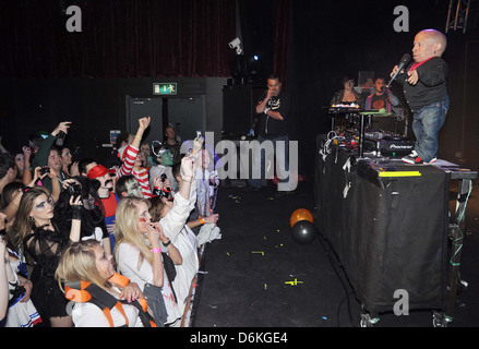 Verne Troyer veranstaltet am Dublin Institute of Technology Studentenschaft Halloween-Party im Knopf Fabrik Temple Bar Dublin, Stockfoto