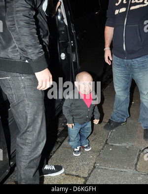 Verne Troyer veranstaltet am Dublin Institute of Technology Studentenschaft Halloween-Party im Knopf Fabrik Temple Bar Dublin, Stockfoto