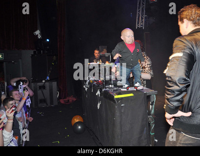 Verne Troyer veranstaltet am Dublin Institute of Technology Studentenschaft Halloween-Party im Knopf Fabrik Temple Bar Dublin, Stockfoto