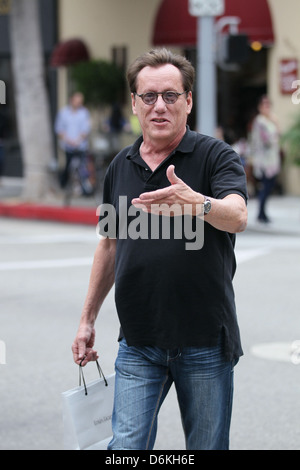 James Woods, Botengänge in Beverly Hills, Los Angeles, Kalifornien - 16.09.11 Stockfoto