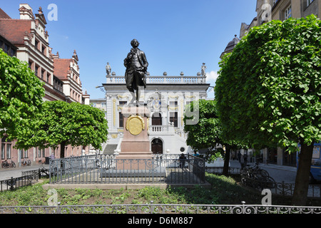 Leipzig, Deutschland, das Denkmal von Johann Wolfgang von Goethe am Naschmarkt Stockfoto