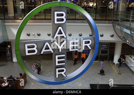 Frankfurt Am Main, Deutschland, Firmen-Logo der Bayer AG Stockfoto