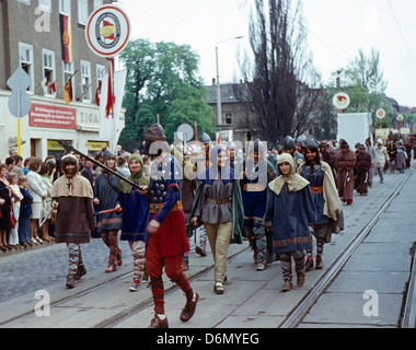 Gotha, DDR, Prozession zum 1200jährigen Jubiläum der Stadt Gotha Stockfoto