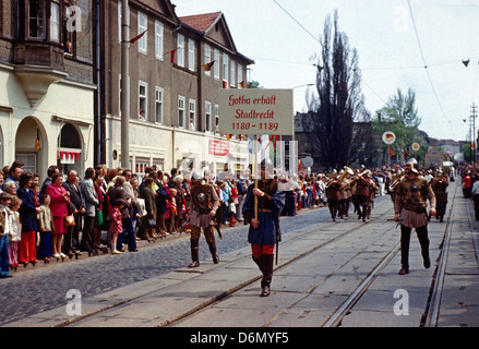 Gotha, DDR, Prozession zum 1200jährigen Jubiläum der Stadt Gotha Stockfoto