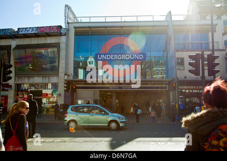 Unterirdischen Eingang Brixton Station - London-UK Stockfoto