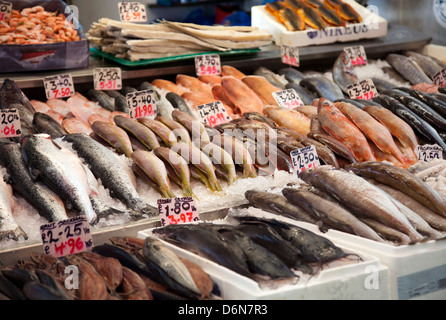 Brixton Market Fischhändler in der Electric Avenue in Brixton - London-UK Stockfoto