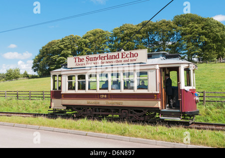 Großbritannien, Beamish, Norden von England Open-Air Living History Museum, Straßenbahn Straßenbahn Straße Straßenbahn Stockfoto