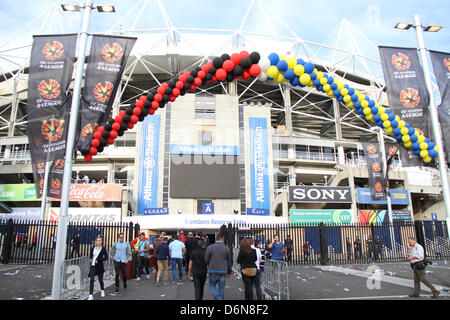 Central Coast Mariners Fans waren Jubel nach dem Sieg der A-League-Fußball-Finale gegen Western Sydney Wanderers, besiegen sie 2-0 im Allianz-Stadion in Moore Park, Sydney. Kredit: Kredit: Richard Milnes / Alamy Live News. Stockfoto