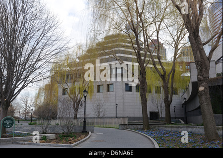 Das Museum of Jewish Heritage in Battery Park City, eine Nachbarschaft in lower Manhattan. Stockfoto