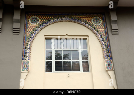 Fenster auf die historischen Gebäude in Old San Juan, Puerto Rico Stockfoto