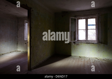 Zossen, Deutschland, Innenaufnahme eines verlassenen Gebäudes auf der ehemaligen sowjetischen Armee Kasernengelaende Stockfoto