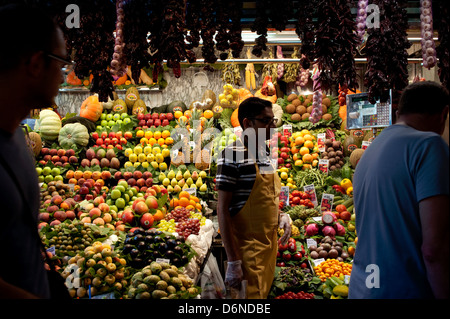 Mercat de Sant Josep de la Boqueria Markt an der Las Ramblas in Barcelona, Spanien, Europa. Stockfoto