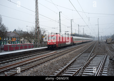 Intercity (IC) Personenzug Solingen Germany Stockfoto