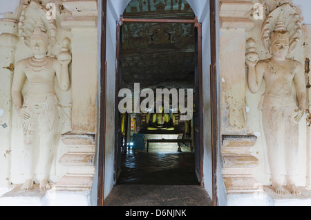 Höhlentempel (UNESCO-Weltkulturerbe), Dambulla, North Central Province, Sri Lanka Stockfoto