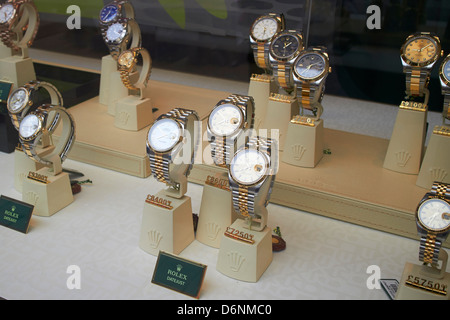 Rolex-Uhren im Schaufenster ausgestellt Stockfoto