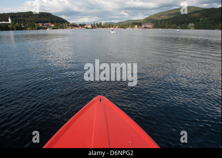 Titisee-Neustadt, Deutschland, die Spitze ein Tretboot auf See Titisee Stockfoto