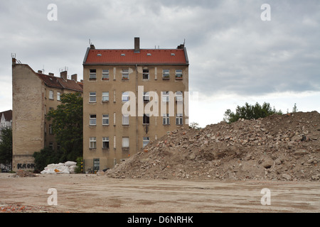 Berlin, Deutschland, und Bauschutt auf dem Gelände der abgerissenen Fabrik Freudenberg Stockfoto
