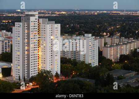 Berlin, Deutschland, Gropius Umfrage der Stadt in der Abenddämmerung Stockfoto