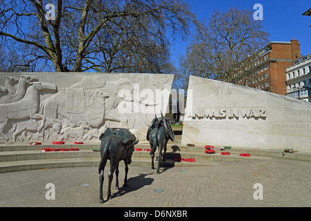 Tiere im War Memorial Park Lane, Mayfair, City of Westminster, London, England, Vereinigtes Königreich Stockfoto