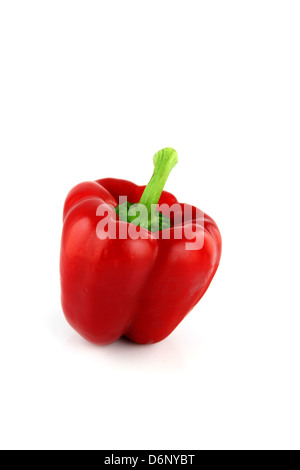 Vergrößern Sie die roten Paprika drei Farben auf weißem Hintergrund. Stockfoto