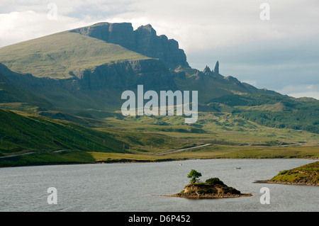 Storr und Loch Fada, Trotternish, Isle Of Skye, Schottland Stockfoto