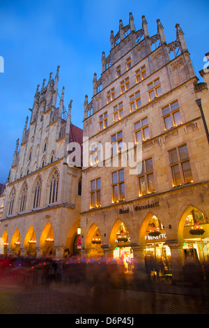 Historisches Rathaus am Prinzipalmarkt in Münster, Nordrhein-Westfalen, Deutschland, Weihnachten, Europa Stockfoto