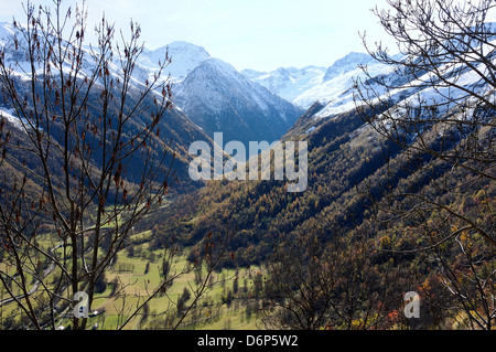 Pyreneean Tal in der Nähe von Bagneres de Luchon, Hautes-Pyrénées, Frankreich Stockfoto