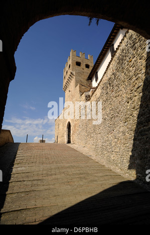 Italien, Umbrien, Montefalco, Sant'Agostino Gate Stockfoto