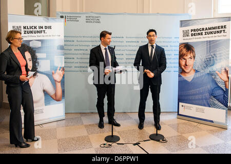 Berlin, Deutschland. 22. April 2013. Bundesminister für Wirtschaft, Philipp Rösler hielt eine Rede auf der "Start-up-Offensive", am Federal Ministry of Economics and Technology stattfand. Credits: Kredit: Gonçalo Silva/Alamy Live-Nachrichten. Stockfoto