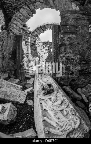 Ruinen des 10. Jahrhunderts. Byzantinische Kirche Agia Asomati oben Pepo in der Tiefe Mani Süd-Peloponnes, Griechenland Stockfoto