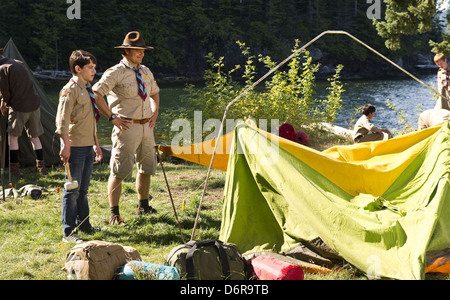 DIARY OF A WIMPY KID: Die DOG DAYS 2012 20th Century Fox Film mit Steve Zahn auf der rechten Seite und Zachary Gordon Stockfoto