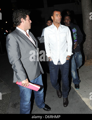 Snoop Dogg mit rosa Bunny Girls bei der Playboy Club Party London, England - 10.10.11 Stockfoto