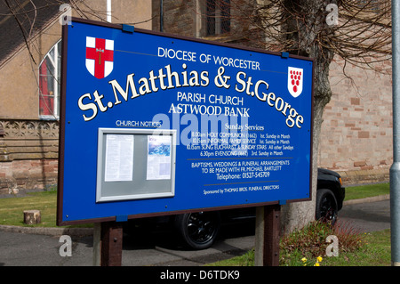 St. Matthias und St. George Church Board, Astwood Bank, Worcestershire, UK Stockfoto