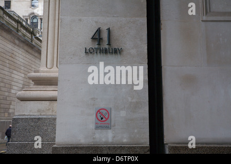 41 Lothbury Adresse Zeichen außerhalb der National Westminster Bank, London Stockfoto