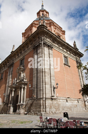 Madrid - Iglesia de San Andres - San Anderew Kirche von Süden Stockfoto