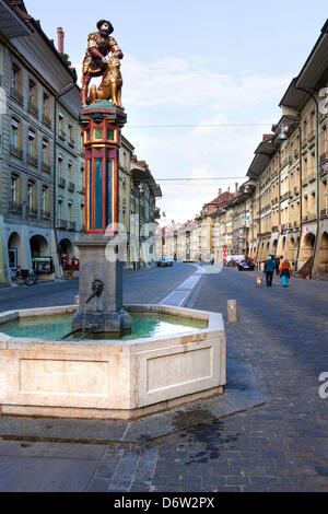 Samson und Löwenbrunnen in der Kramgasse Street, Bern Schweiz Stockfoto