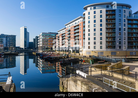 Waterfront Wohnung Blöcke in Clarence Dock, Leeds, West Yorkshire, Großbritannien Stockfoto