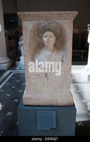 Beerdigung Altar für Cominia Tyche Metropolitan Museum der Kunst, (Met) in New York City USA Stockfoto