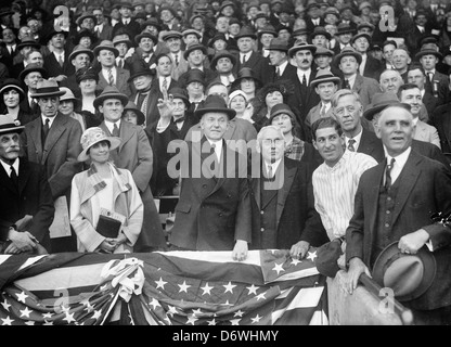 Präsident Coolidge bei Baseball-Spiel Mellon, Grace Coolidge, Präsident Coolidge, Frank Kellogg; John G. Sargent, ca. 1925 Stockfoto