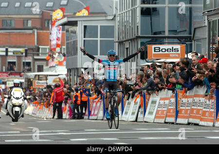 Lüttich, Belgien. 21. April 2013. Irlands Dan Martin von der Garmin-Sharp-Team gewinnt den Lüttich-Bastogne-Lüttich-Classic. Stockfoto