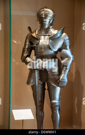 16. Jahrhundert deutschen Rüstung in das Metropolitan Museum der Kunst, (Met) in New York City USA Stockfoto