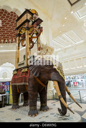 Indien-Gericht mit Elefanten-Statue in Ibn Battuta Shopping Mall in Dubai Vereinigte Arabische Emirate Stockfoto