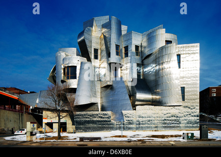 Weisman Art Museum der Campus der University of Minnesota in Minneapolis, USA, entworfen von dem Architekten Frank Gehry Stockfoto
