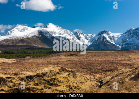 Ein Blick in Richtung Sgurr Nan Gillean, schwarz Cullins Palette, Isle of Skye, innere Hebriden, Schottland, Vereinigtes Königreich, Europa. Stockfoto