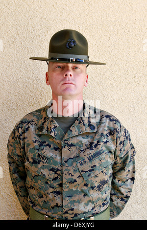 US Marine Corps Drill Instructor Staff Sgt Michael E. White im Marine Corps Recruit Depot 16. Januar 2013 in San Diego, Kalifornien. Stockfoto